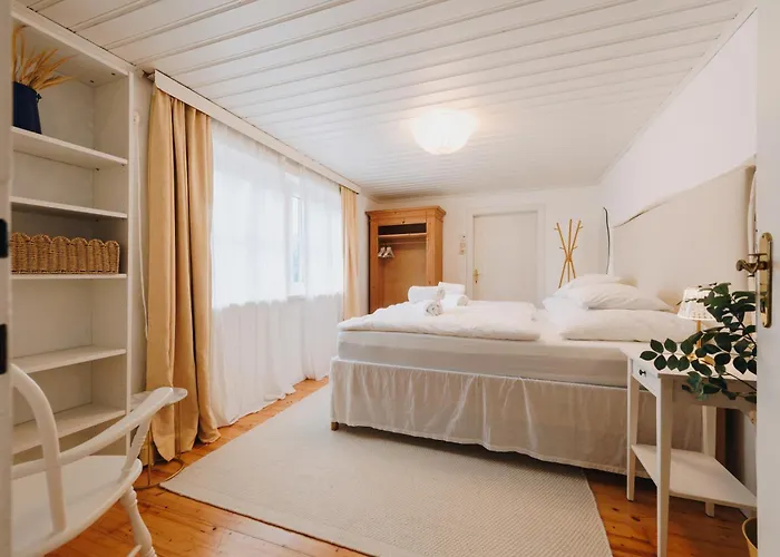 & Ruhe - Alexandra Ebensee